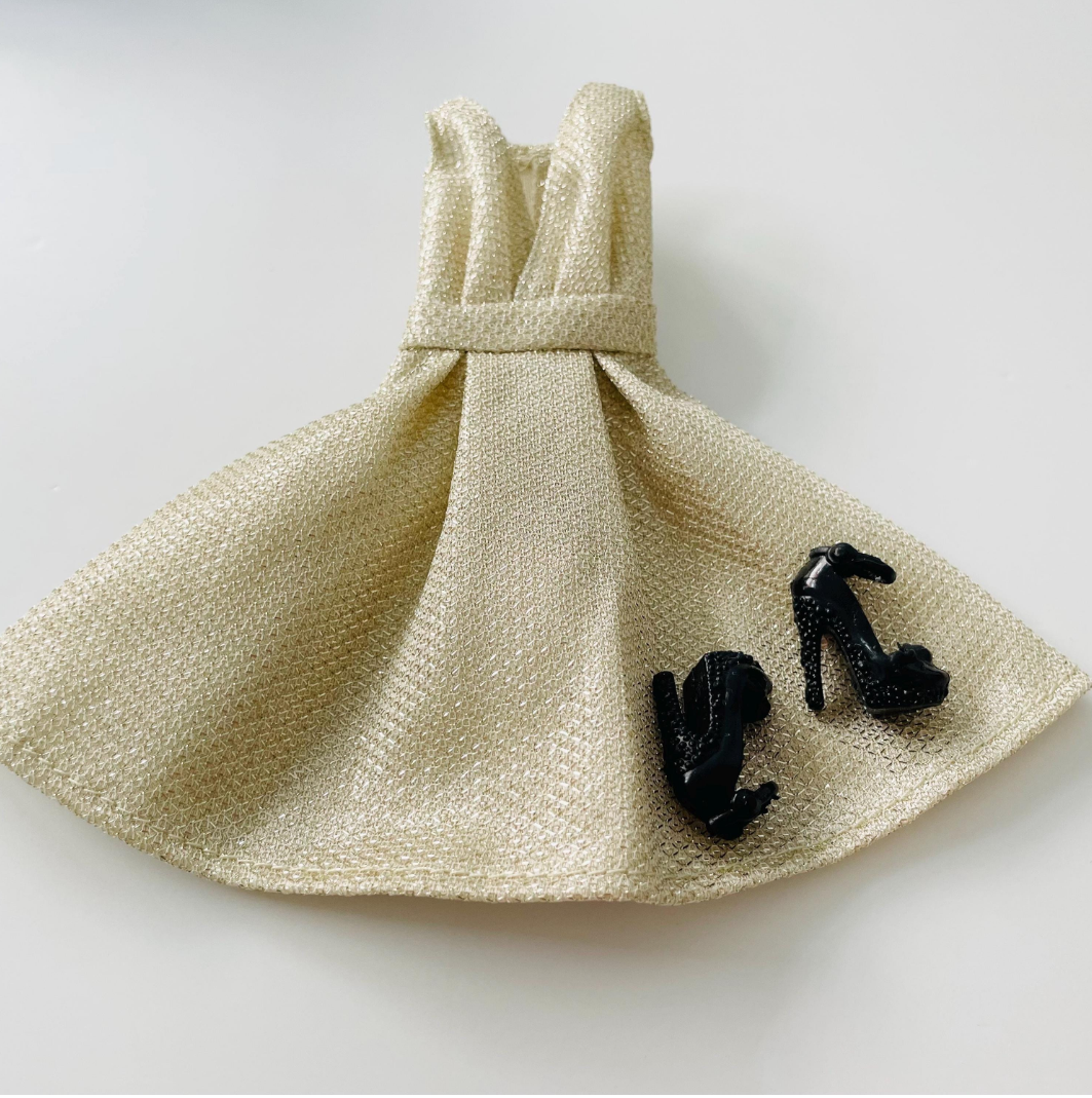 Gold Sparkle Party Dress with Shoes: 1:6 Scale Fashion Doll Clothes