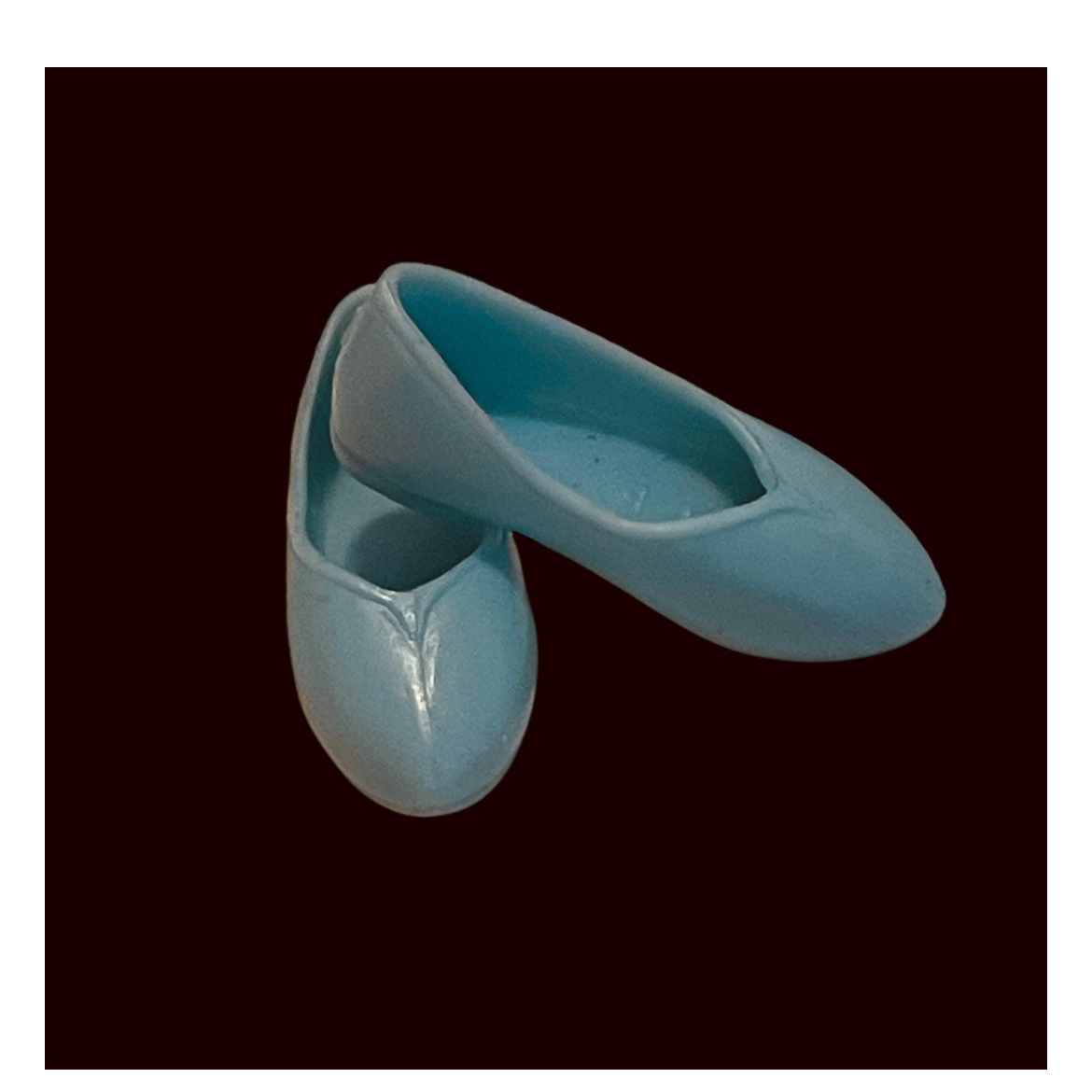 Curvy Doll Shoes: Flat Feet, Assorted Colors