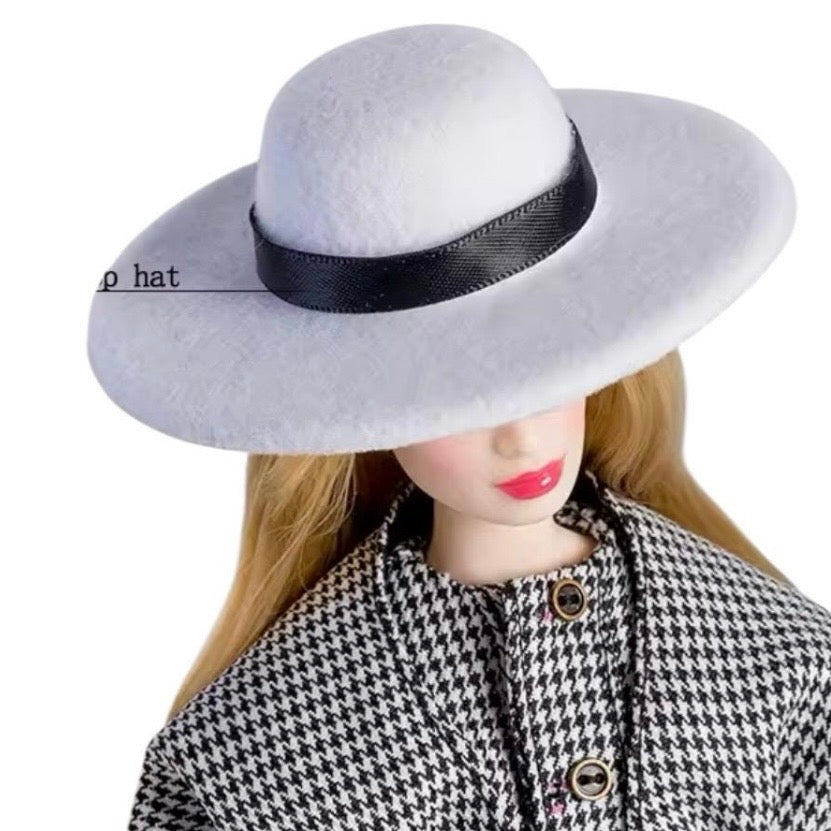 Doll Black Hat, Couture Style, Wide Brim, Felted Inauguration and Princess Style