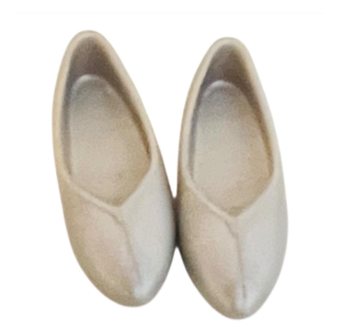 Curvy Doll Shoes: Flat Feet, Assorted Colors