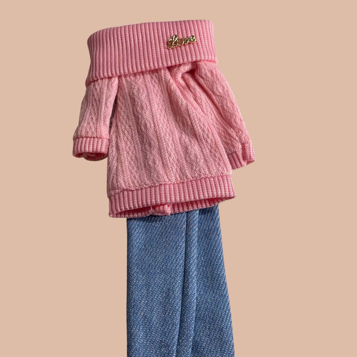 Curvy and Regular Doll Clothes: Sweater and Jeans for Both Dolls, 1:6 Scale Pink Regular and Curvy