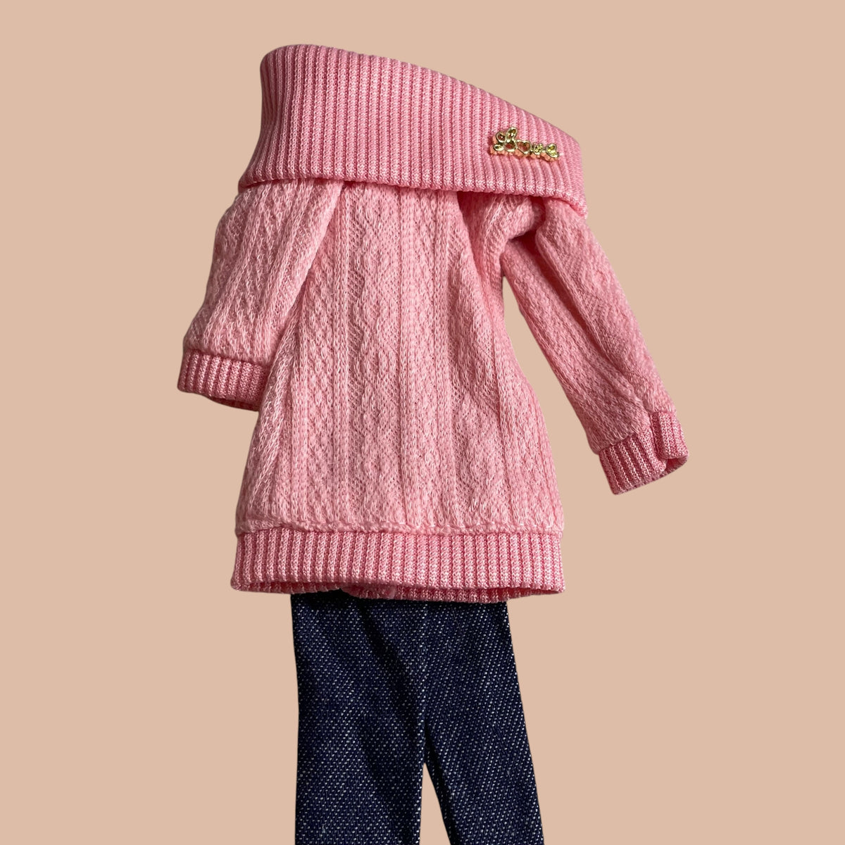 Curvy and Regular Doll Clothes: Sweater and Jeans for Both Dolls, 1:6 Scale Pink Regular and Curvy