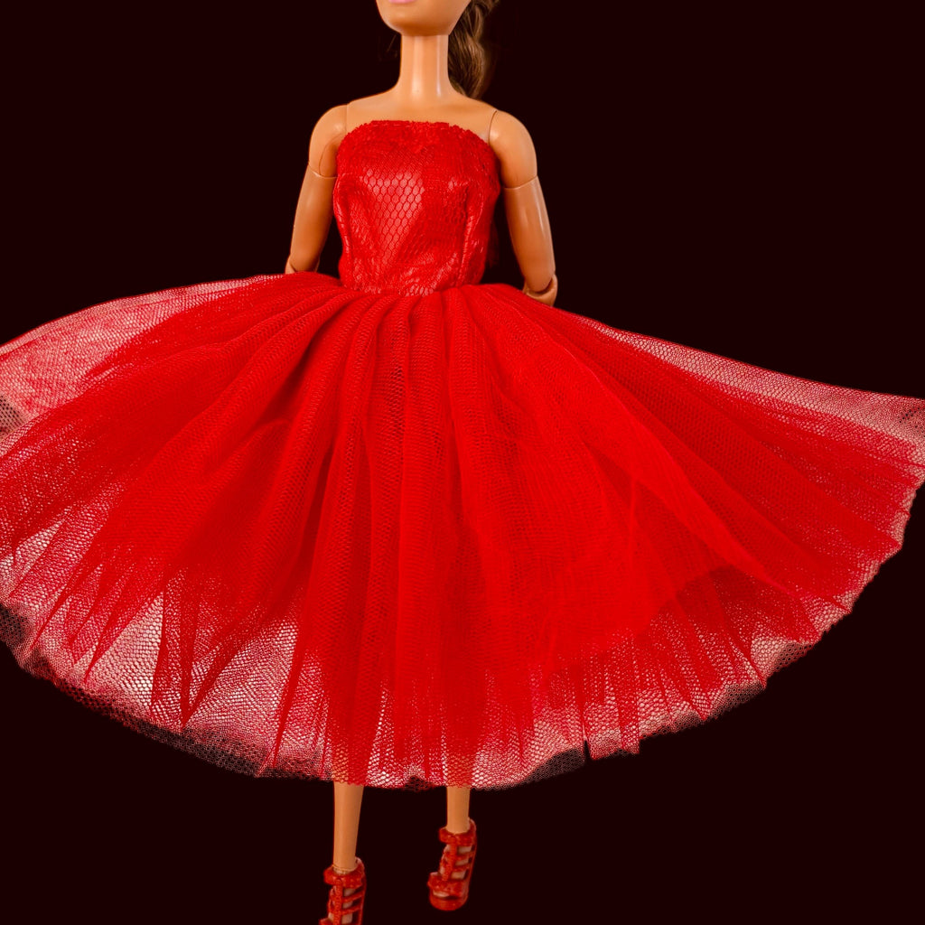 Fashion Doll Evening Gown: Luscious Layers Tafetta Dress with Shoes