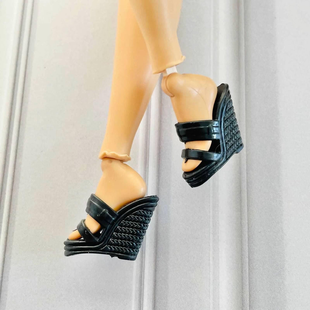 Black & White High Heel Doll Shoes - Fashion Royalty, Curvy, Made to Move