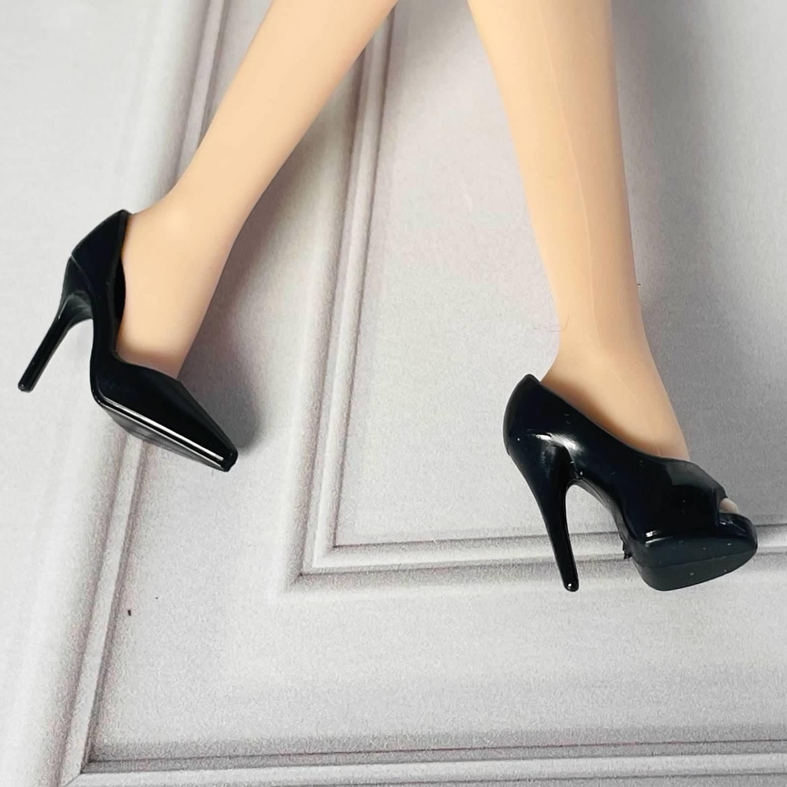 Black & White High Heel Doll Shoes - Fashion Royalty, Curvy, Made to Move
