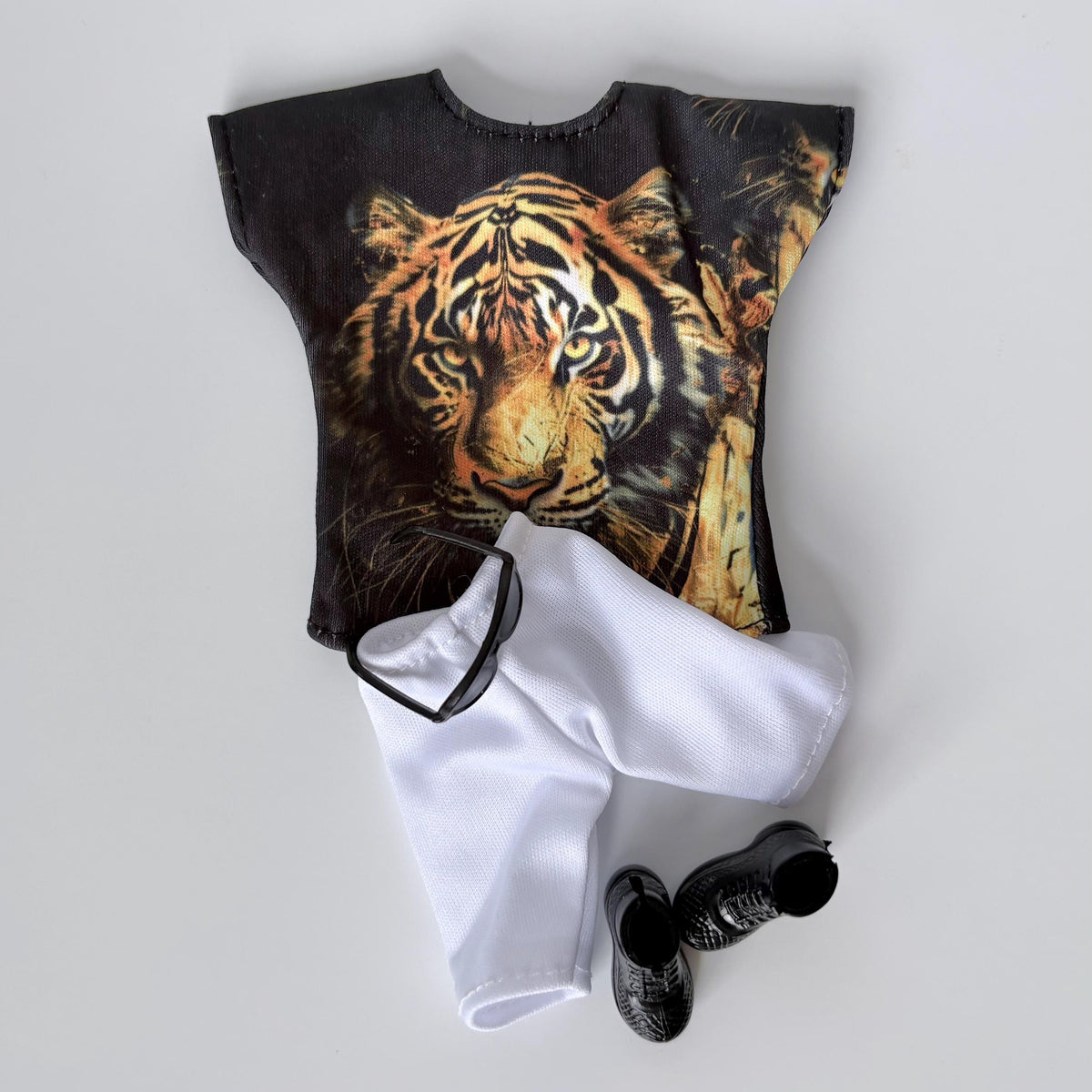 Curvy Doll Outfit, Stretch Curvy Doll Shorts, Animal Top, Accessories, 11-12 inch Doll